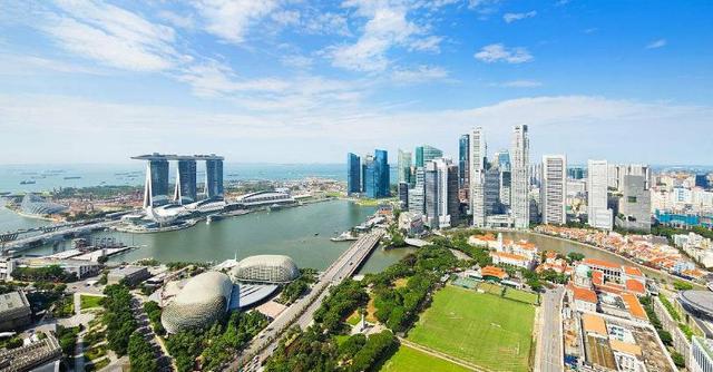 低齡留學(xué)家長要不要陪讀？解讀各國陪讀政策！