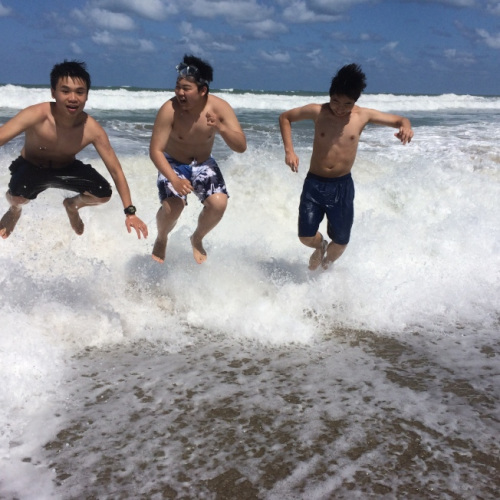 贏在起跑線？中國(guó)孩子赴美留學(xué)是否越早越好？